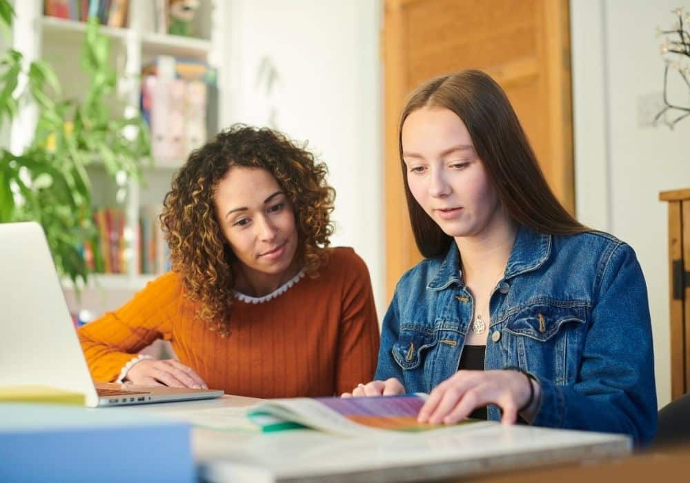 Overleg cases verzuimbegeleiding